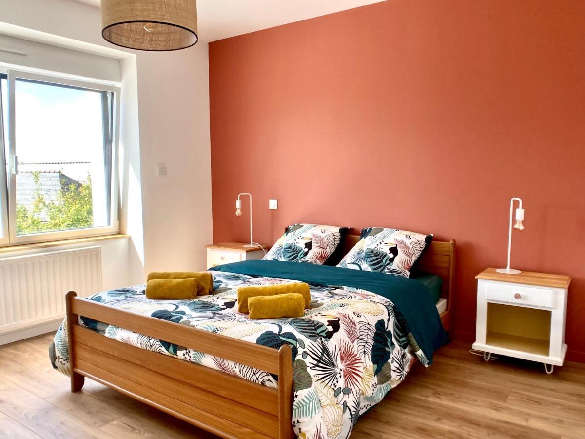 Holiday home 300m De La Mer, Moderne Spacieuse 6-12 Pers A Trevignon Tregunc