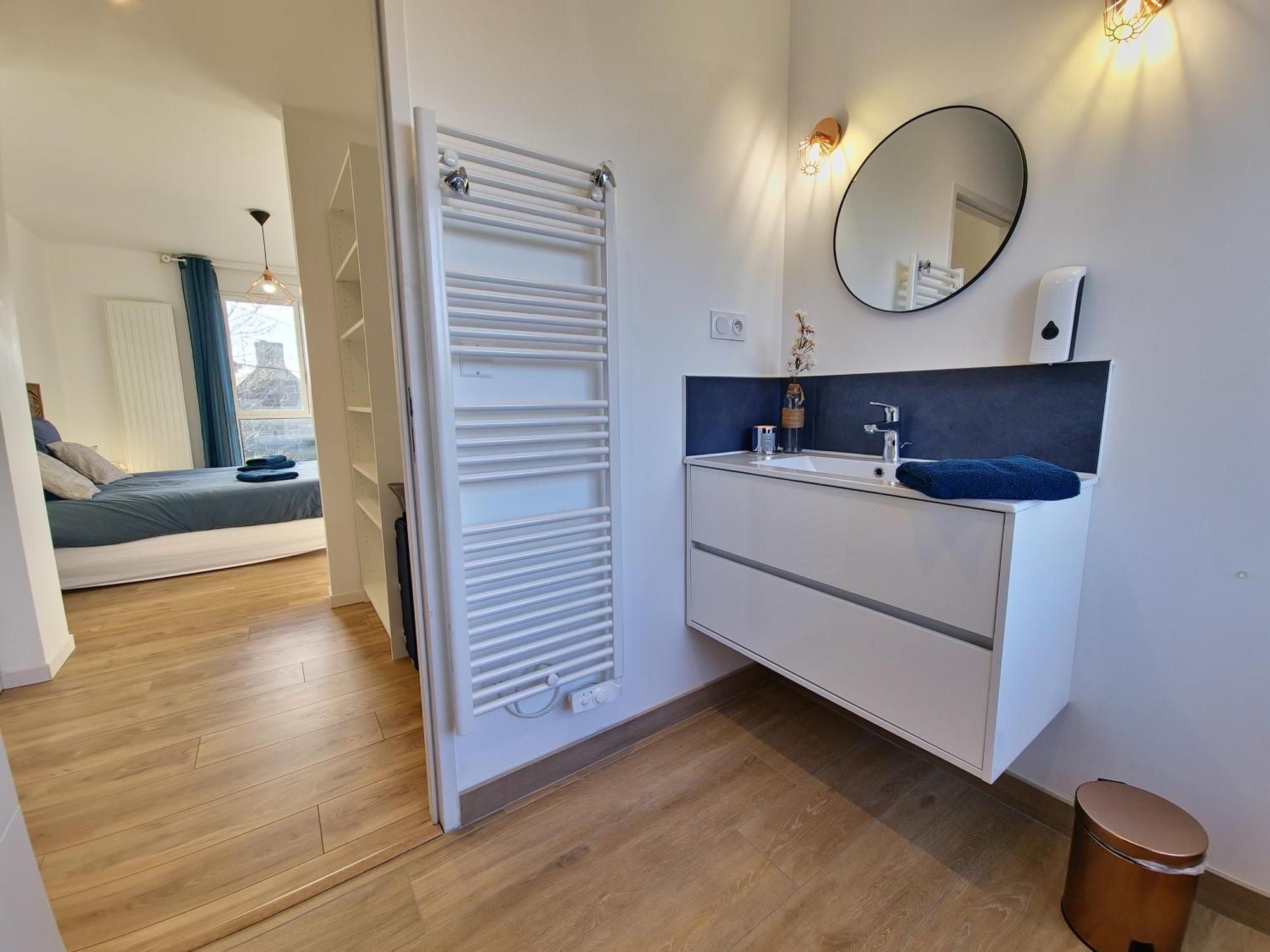 Holiday home 300m De La Mer, Moderne Spacieuse 6-12 Pers A Trevignon Tregunc