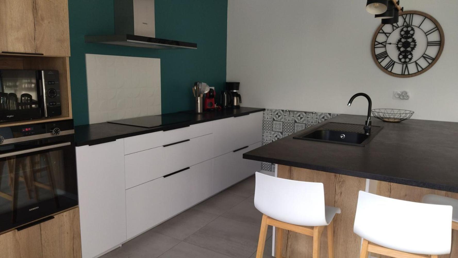 Holiday home 300m De La Mer, Moderne Spacieuse 6-12 Pers A Trevignon *